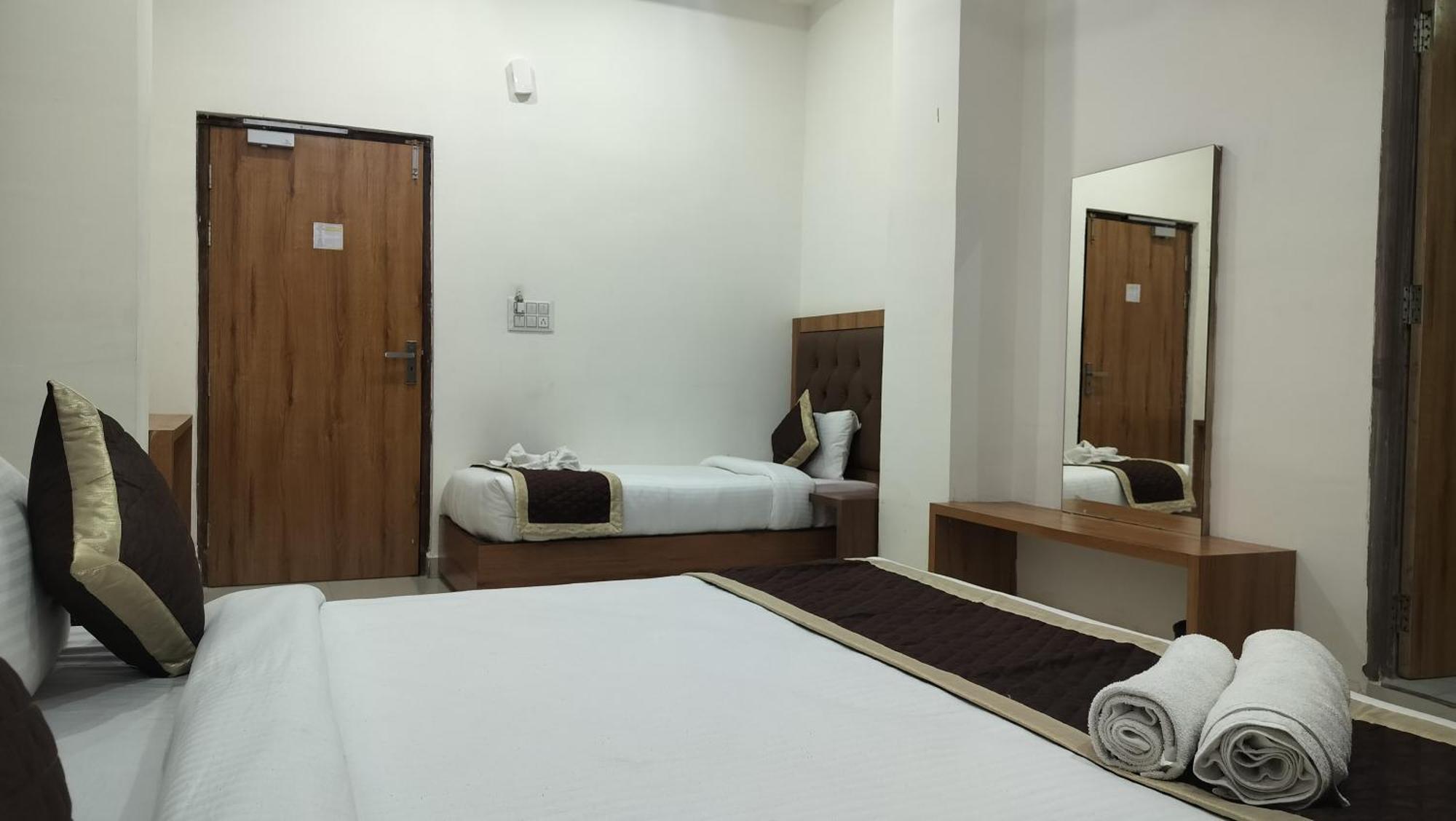 Hotel Binwa View Baijnāth Eksteriør billede